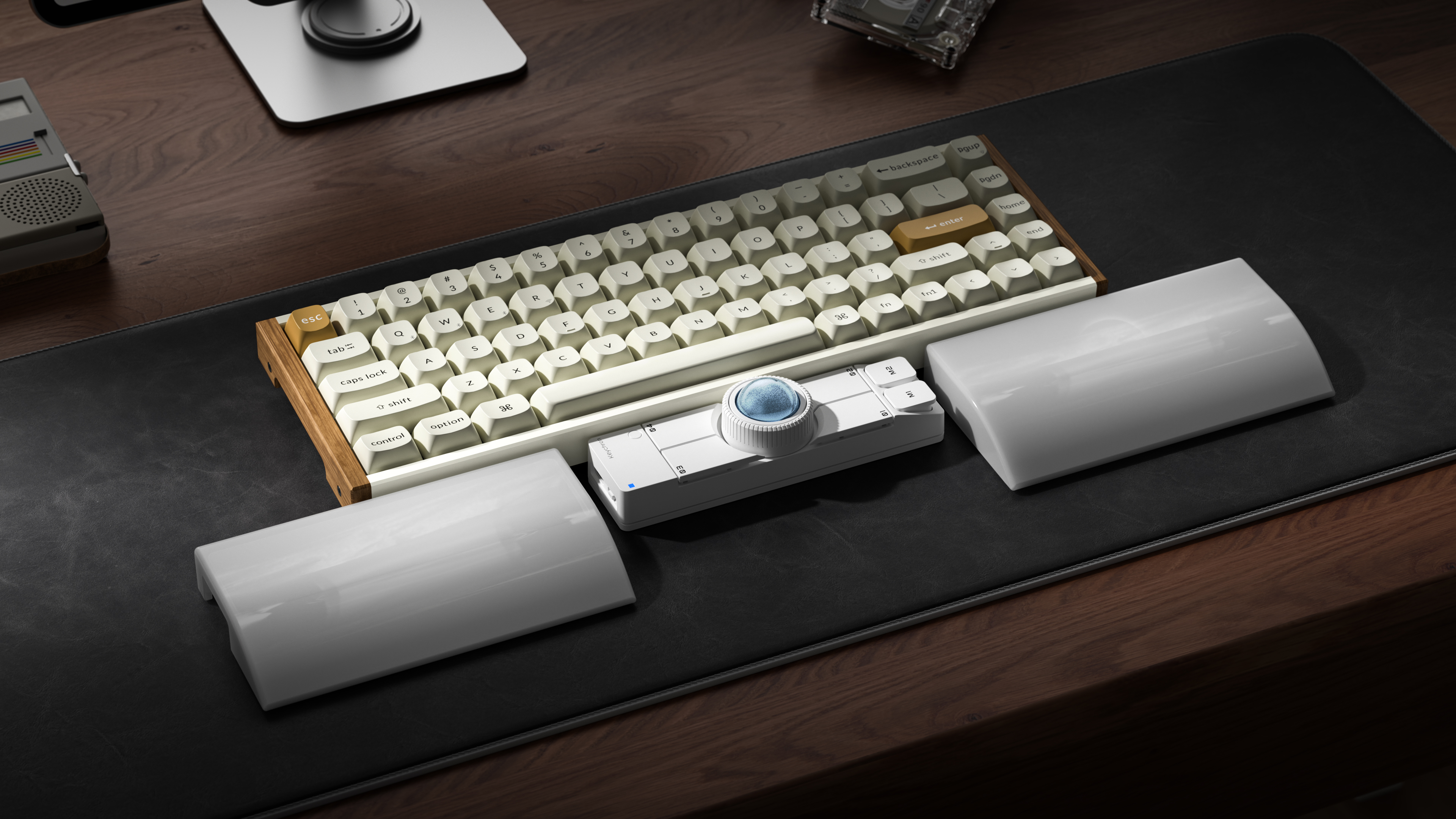 好評につき第2弾。デスクワーク3種の神器が一気に揃う「Nape Pro